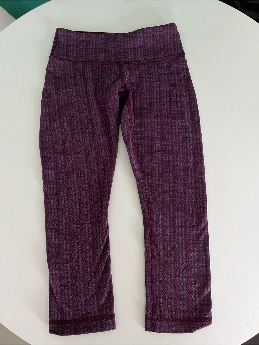 Lululemon Wunder Under crop leggings
